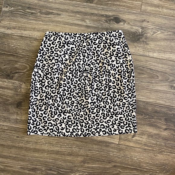 Moschino mini skirt - Picture 4 of 7